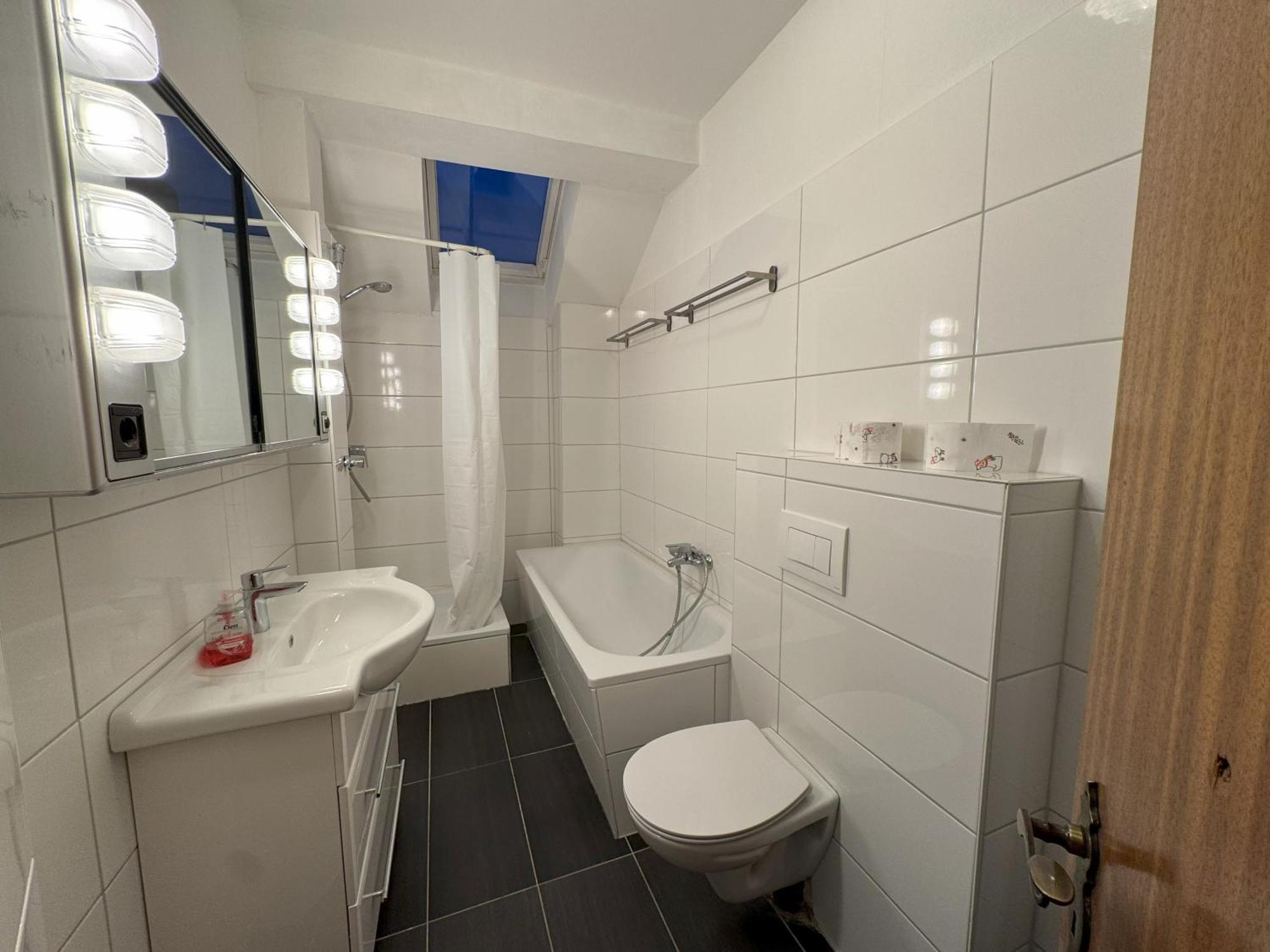 M M Gruppen, Handwerker Und Monteure Budget Appartement *